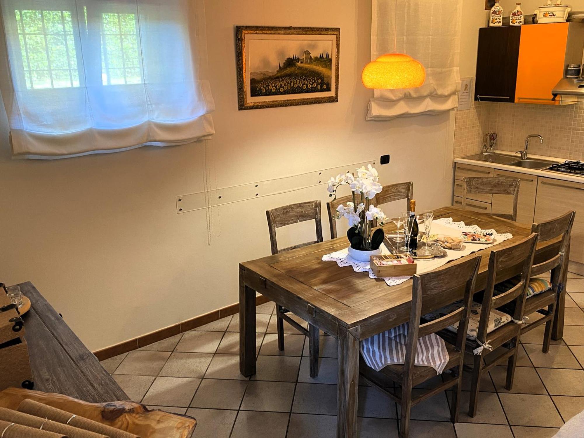 Chiara House Apartment Barga Exterior photo