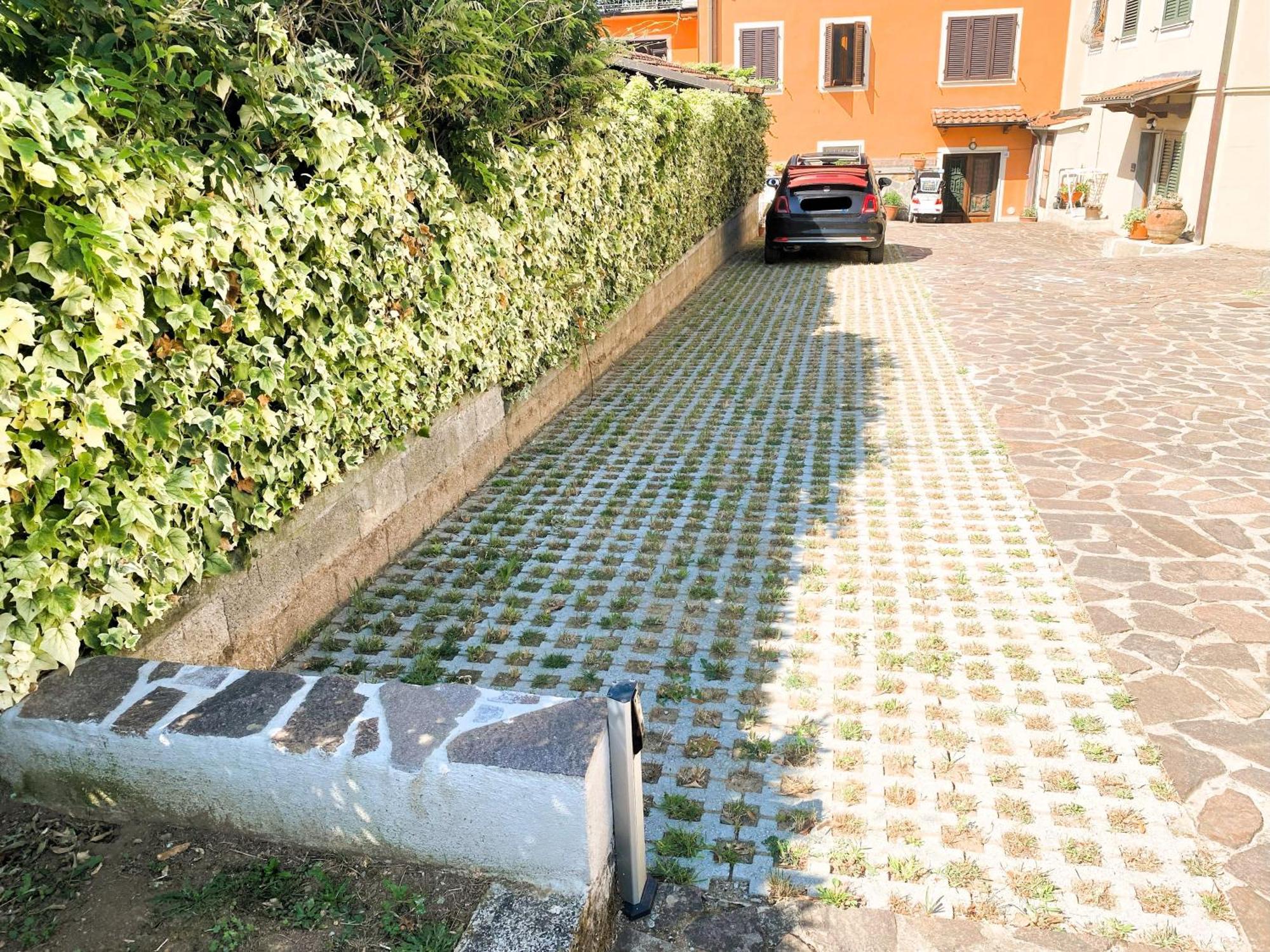 Chiara House Apartment Barga Exterior photo